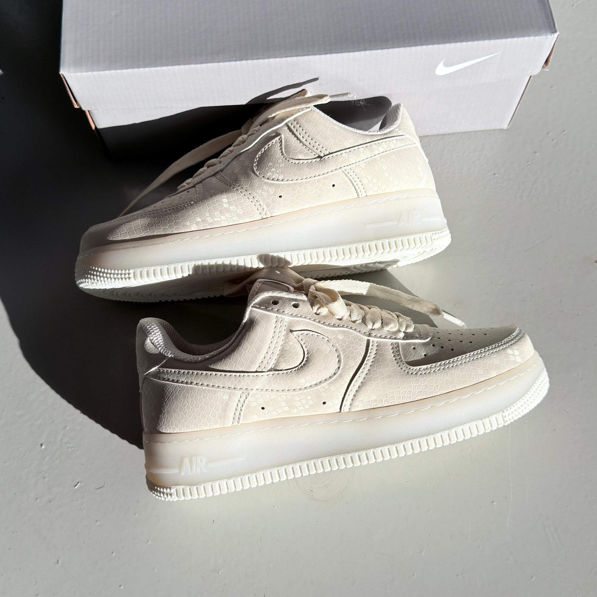 Nike Air Force – White Snake  Linha Luxo