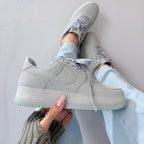 Nike Air Force – Cromo Cinza Claro ✨🩶 Linha Luxo
