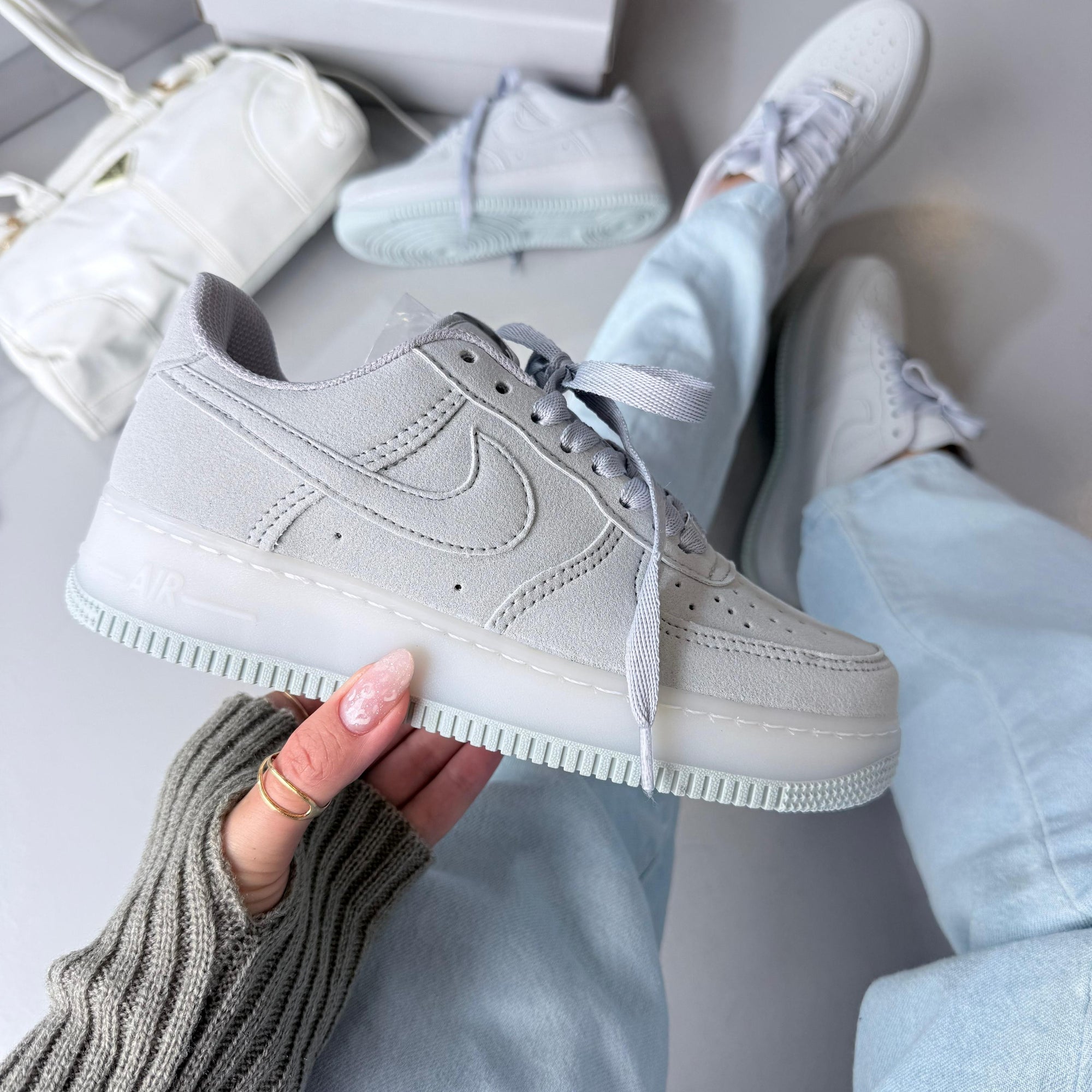 Nike Air Force – Cromo Cinza Claro ✨🩶 Linha Luxo