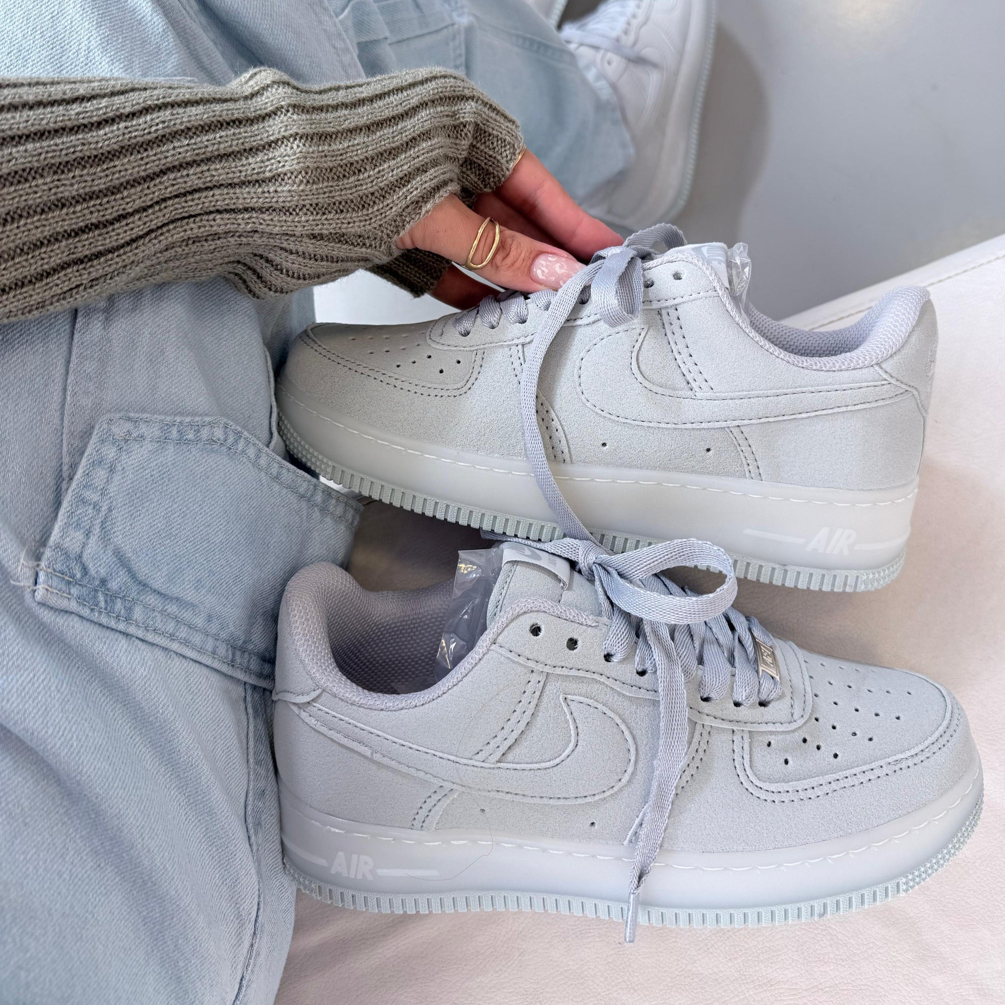 Nike Air Force – Cromo Cinza Claro ✨🩶 Linha Luxo