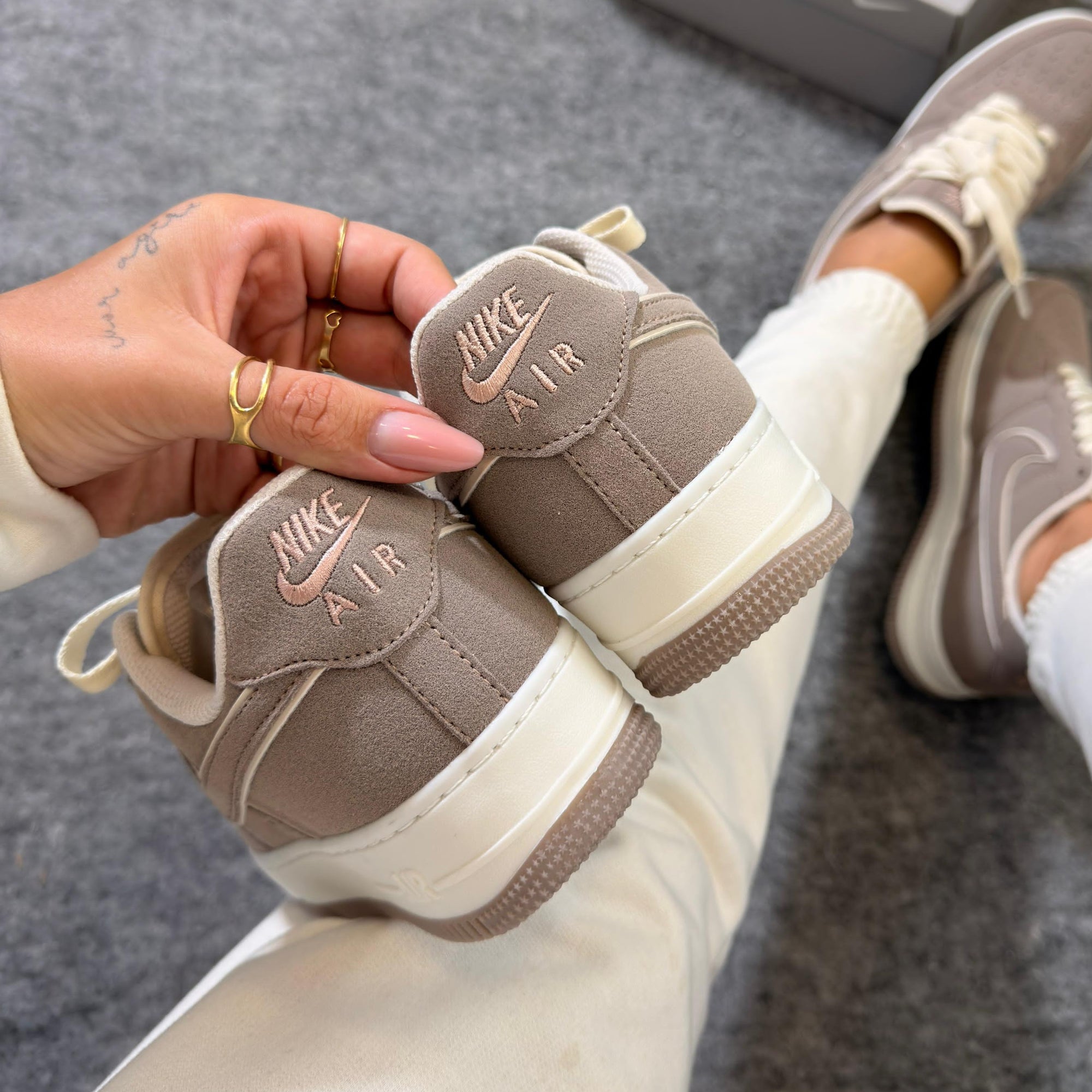 Nike Air Force Nobuk – Antílope / Off White  Linha Prime