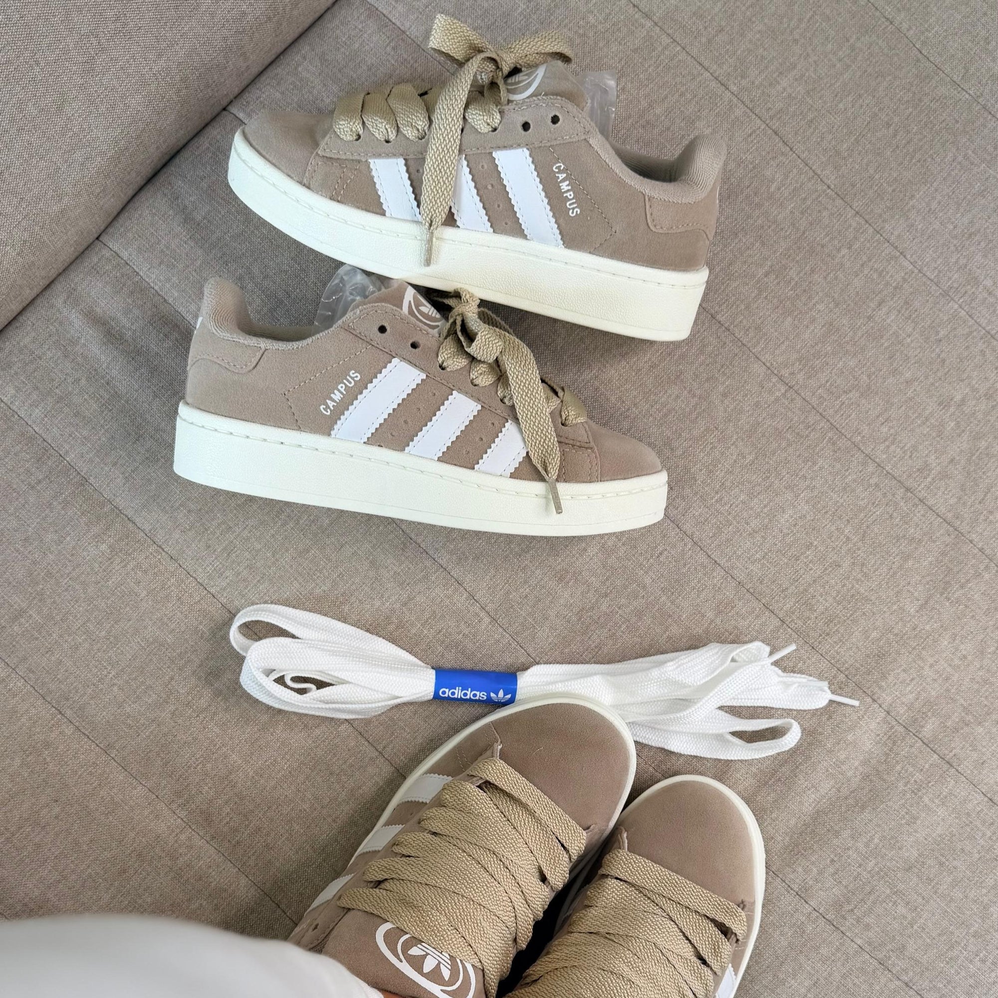 Adidas Campus – Bege / Branco