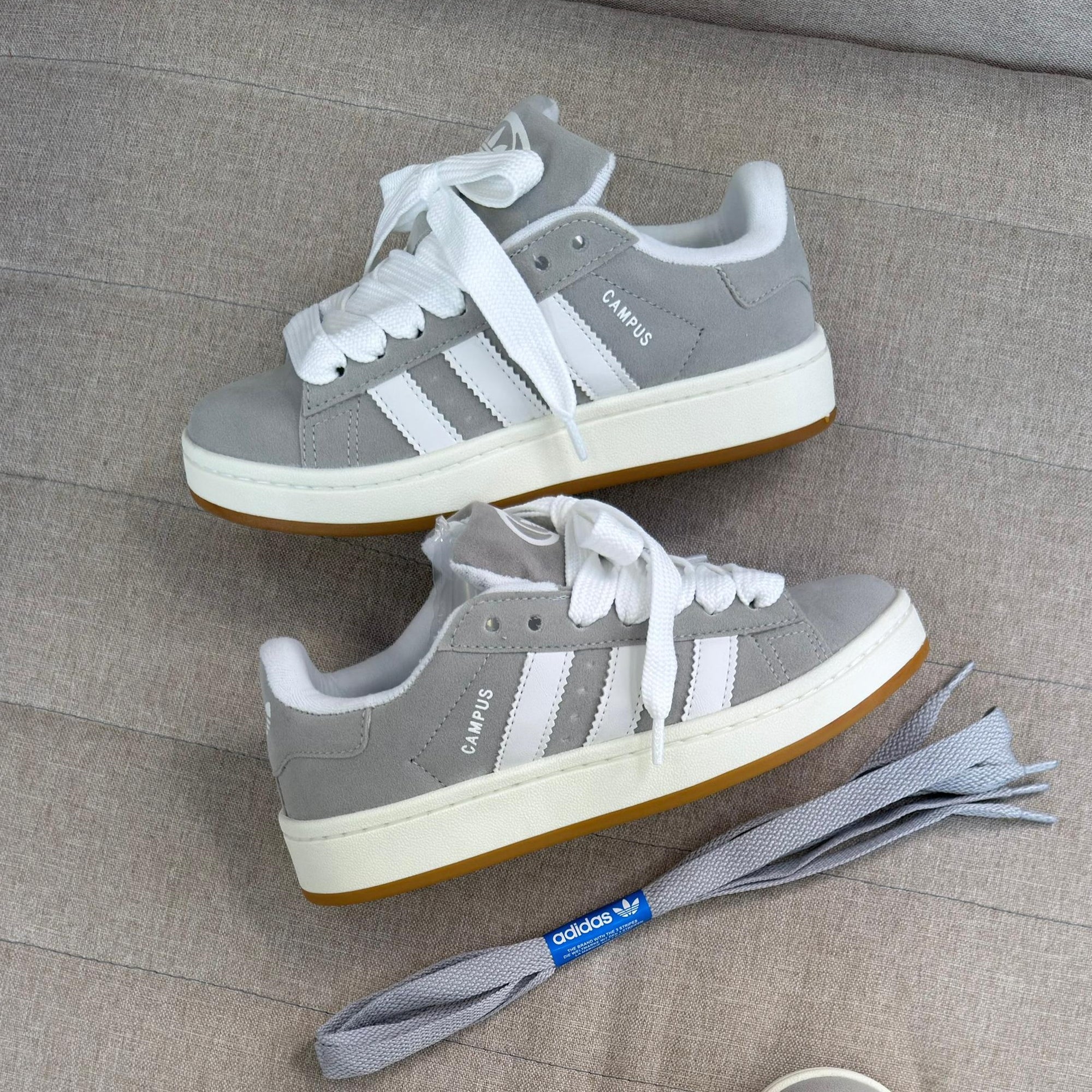 Adidas Campus – Cinza / Branco