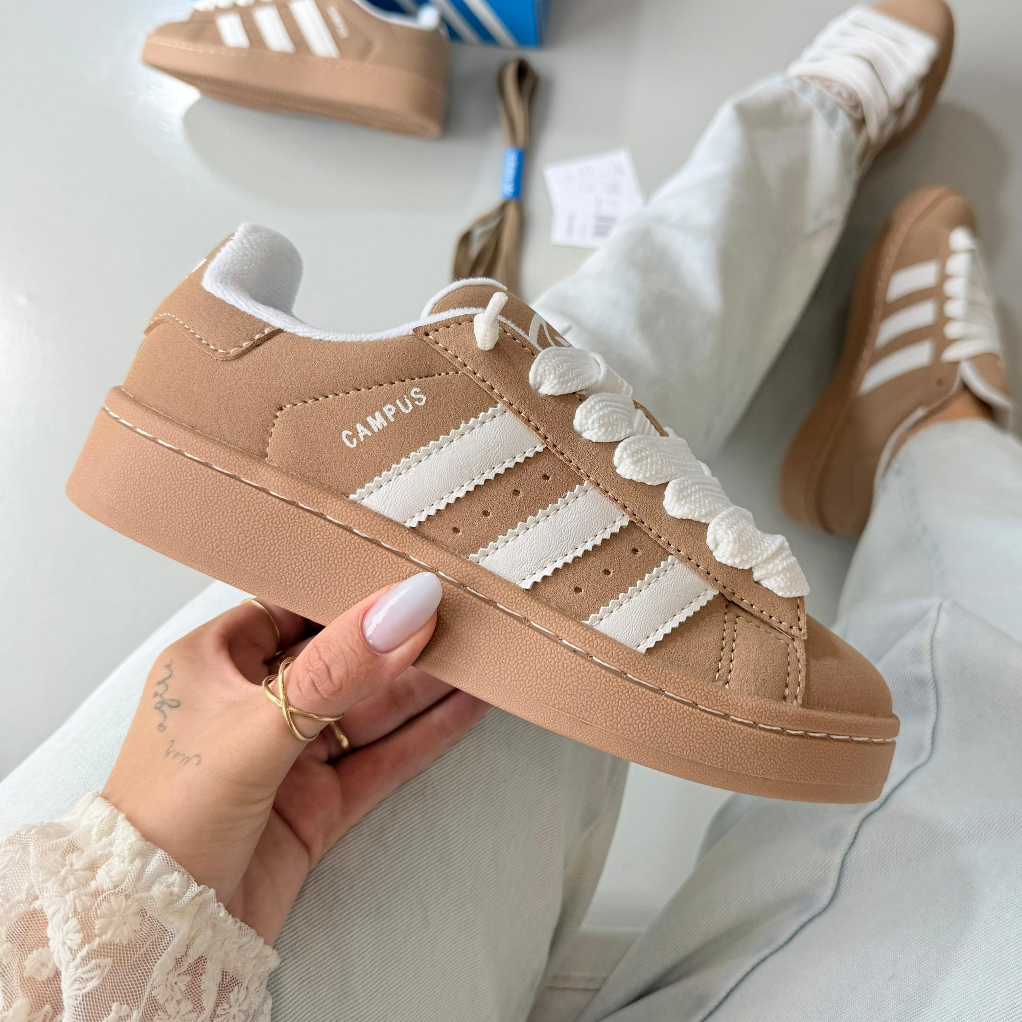 Adidas Campus 00s – Bege / Branco