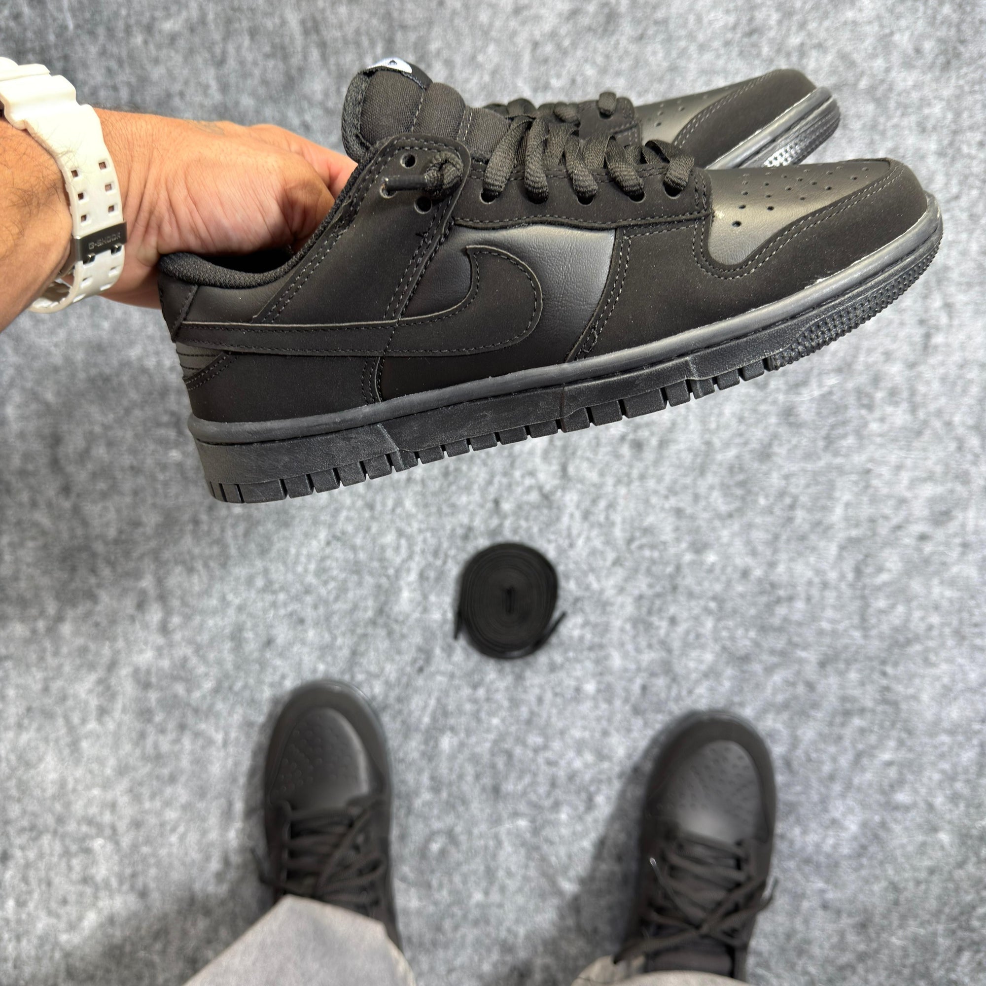 SB Dunk Low – All Black