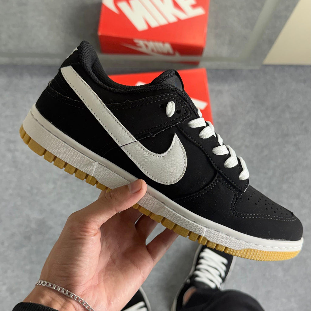 Nike Dunk – Preto Nobuck  Primeira Linha