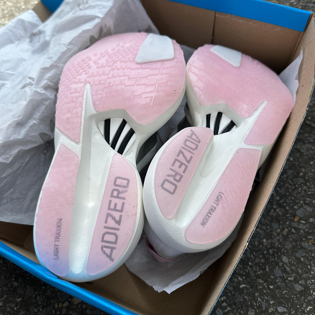 Adidas Adizero Adios Pro 4 – Branco/Rosa/Prata