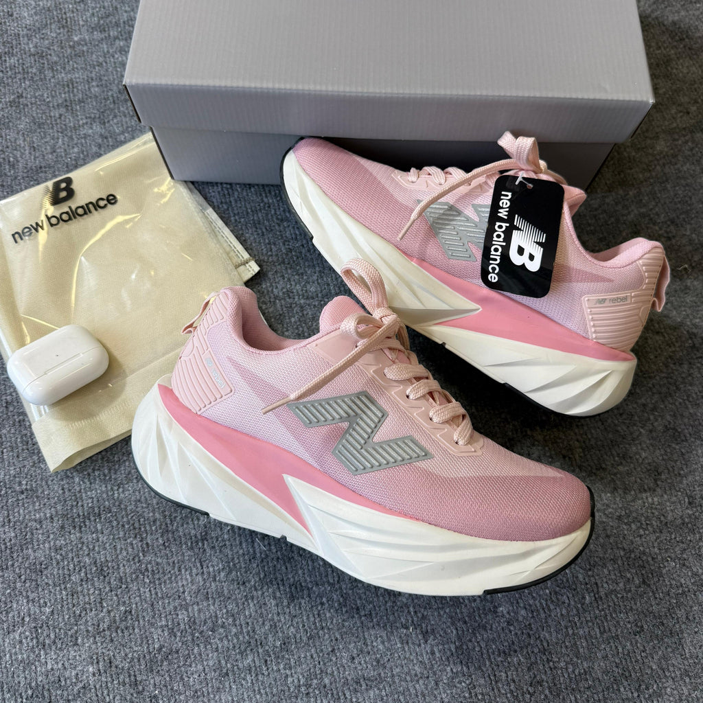 New Balance FuelCell Rebel – Rose