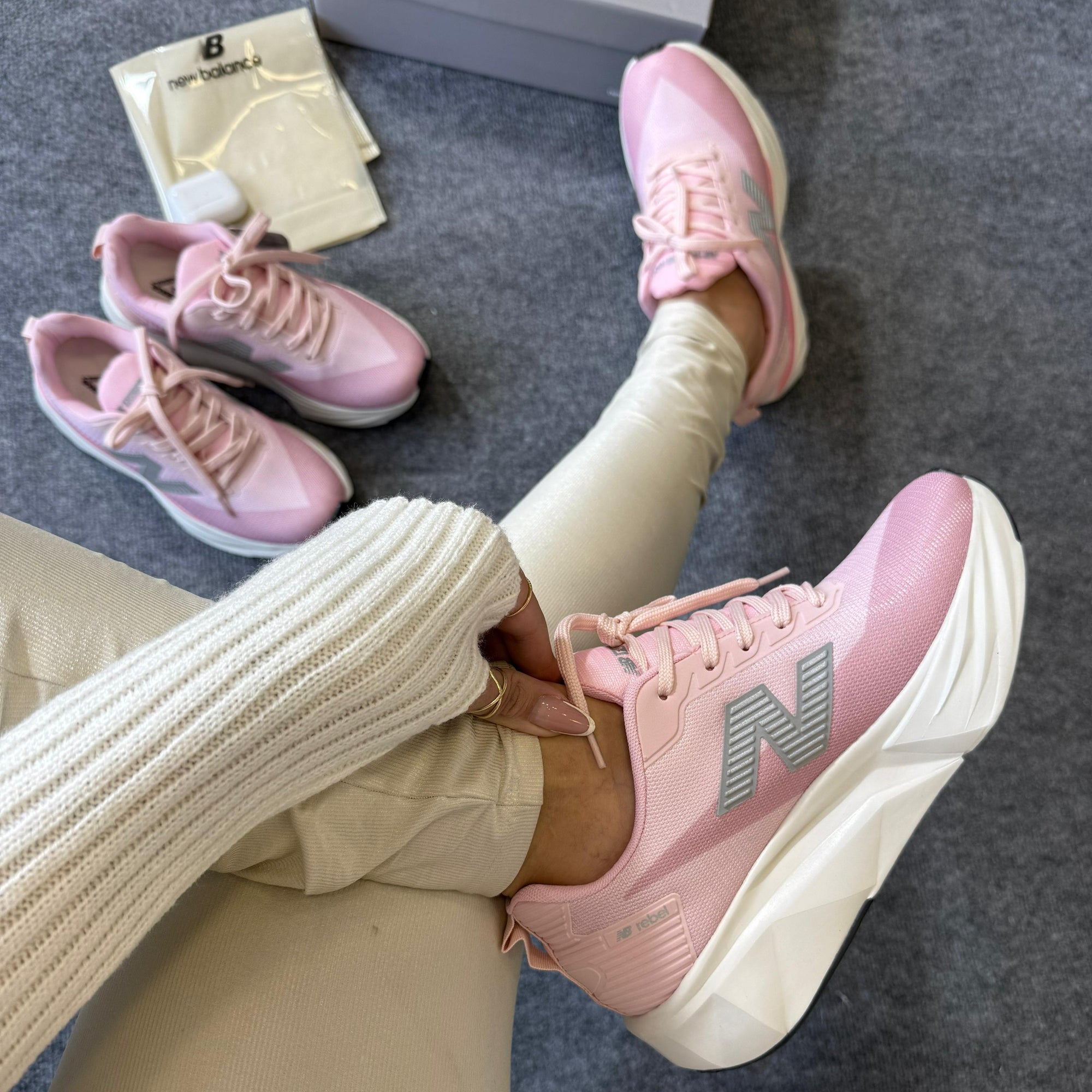 New Balance FuelCell Rebel – Rose