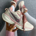 Tênis Nike Pegasus Trail – Off/Nude