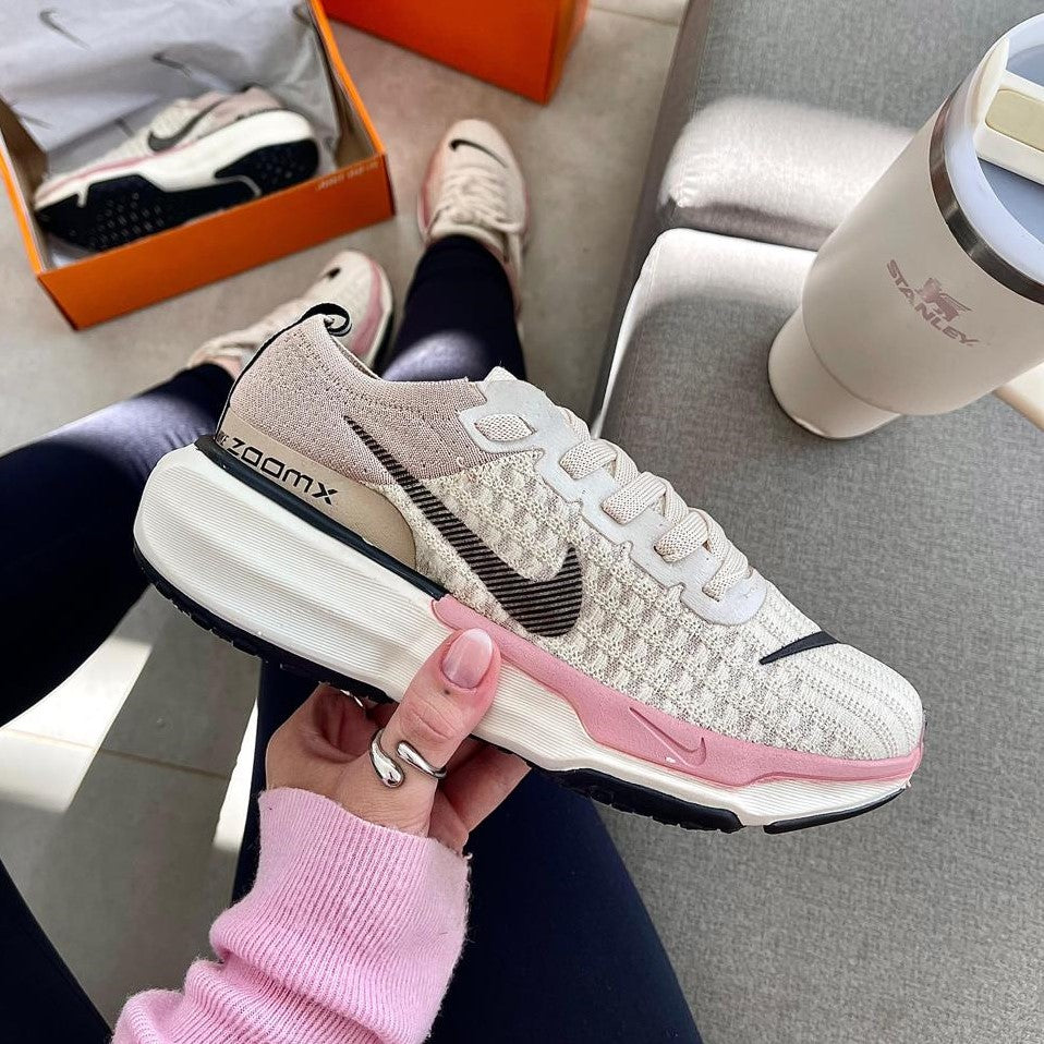 Tênis Zoom X Invincible Run 3 – Nude