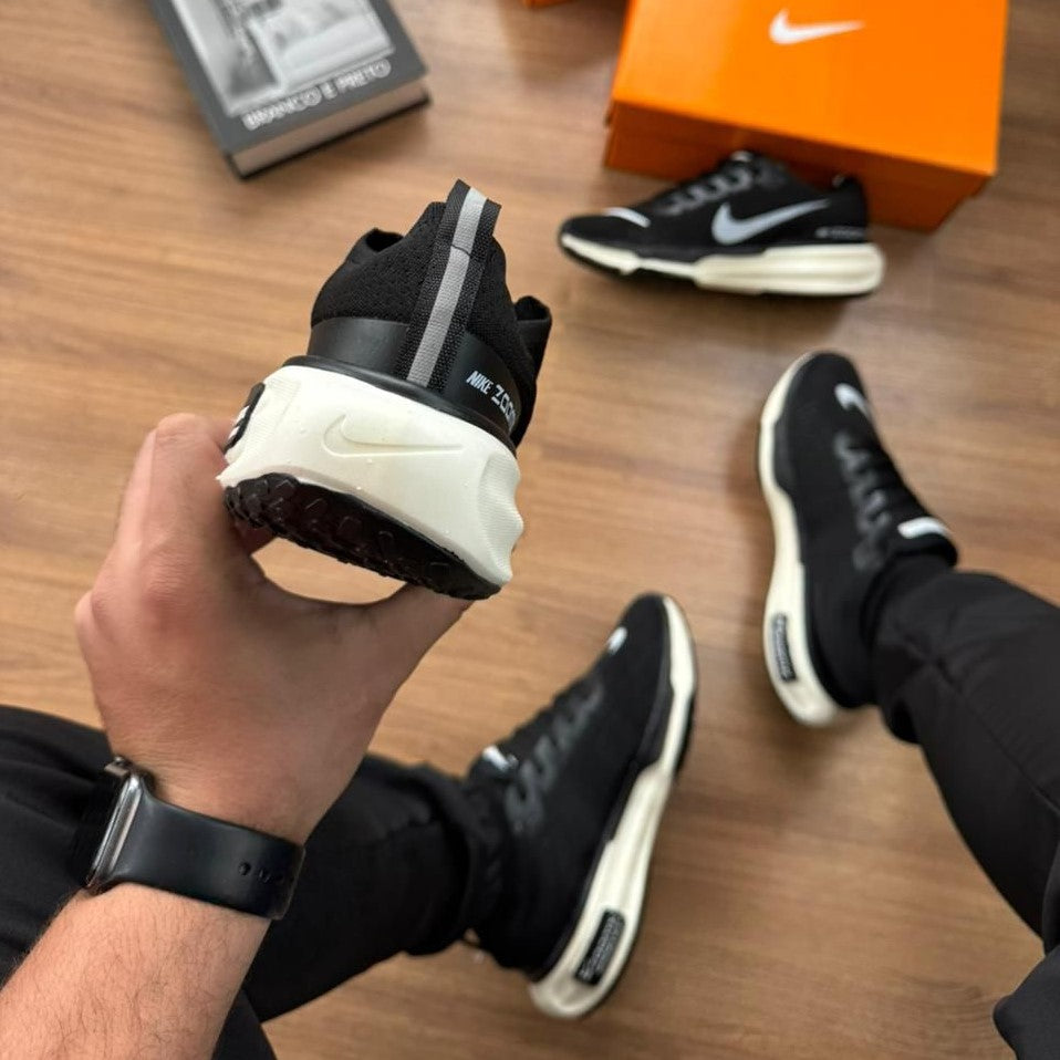 Tênis Zoom X Invincible Run 3 – Preto/Branco