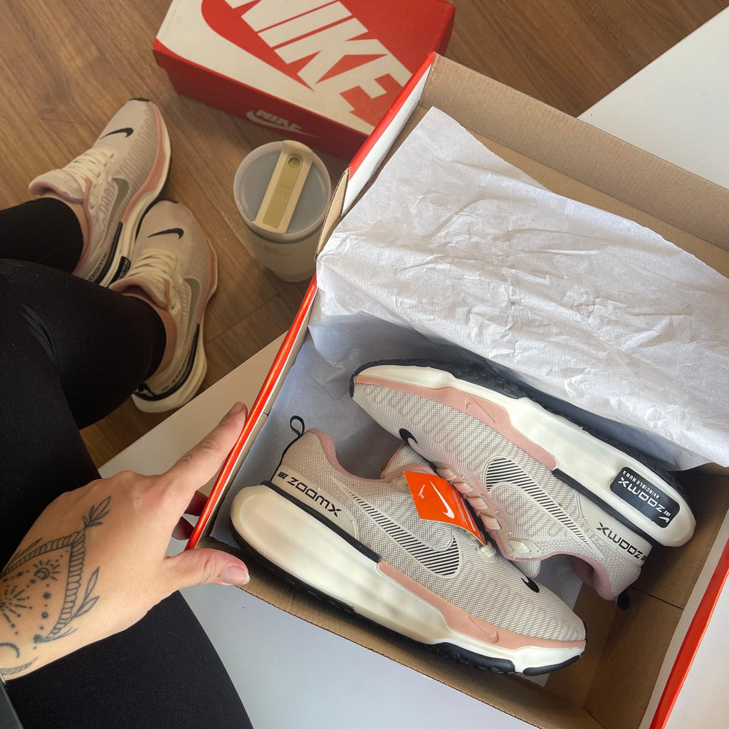 Tênis Zoom X Invincible Run 3 – Off Rosa