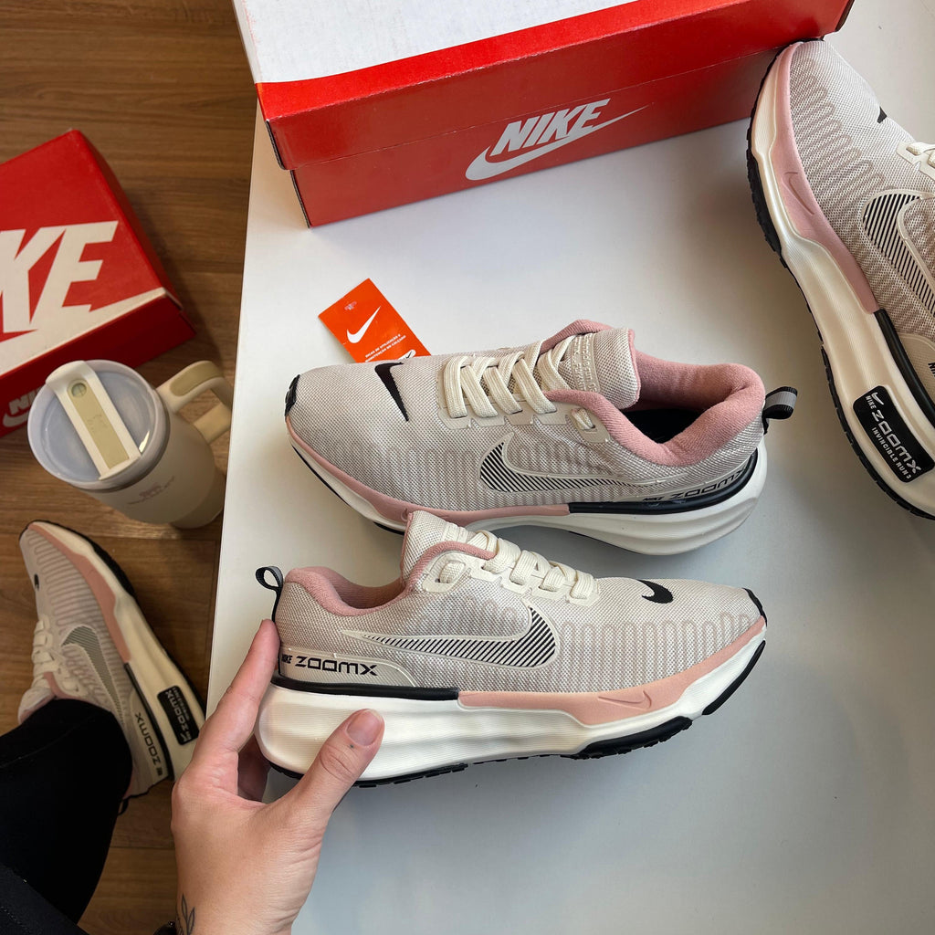 Tênis Zoom X Invincible Run 3 – Off Rosa