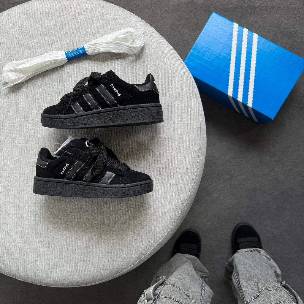 Campus 00s – All Black
