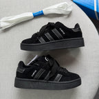 Campus 00s – All Black