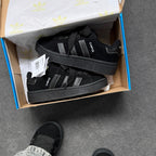 Campus 00s – All Black
