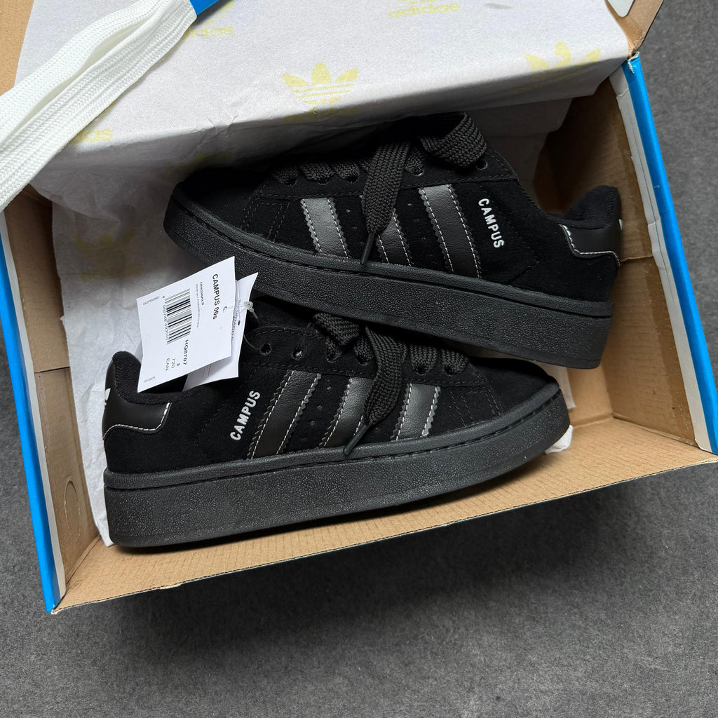 Campus 00s – All Black