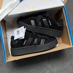 Campus 00s – All Black