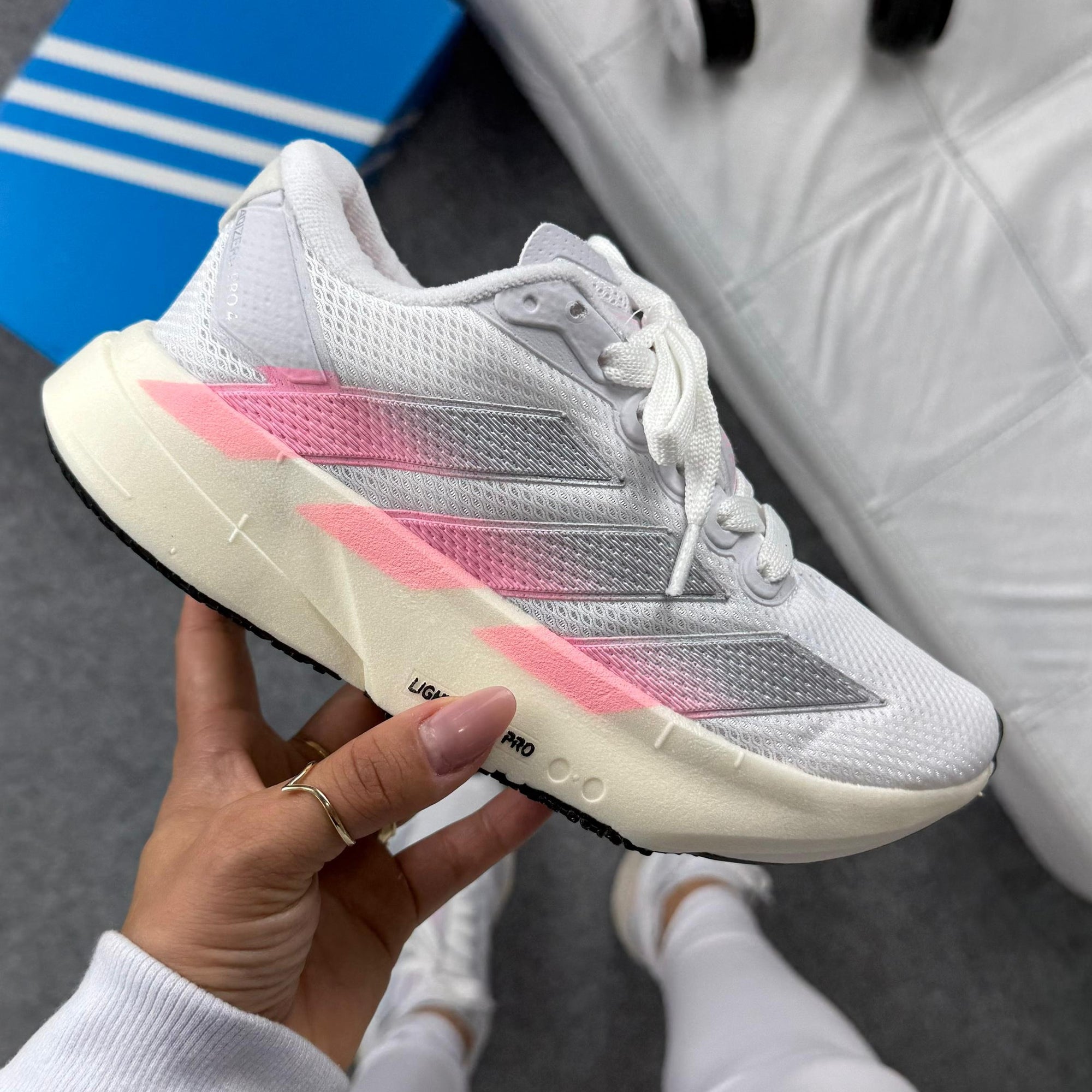 Adidas Adizero Adios Pro 4 Basic – Branco/Rosa