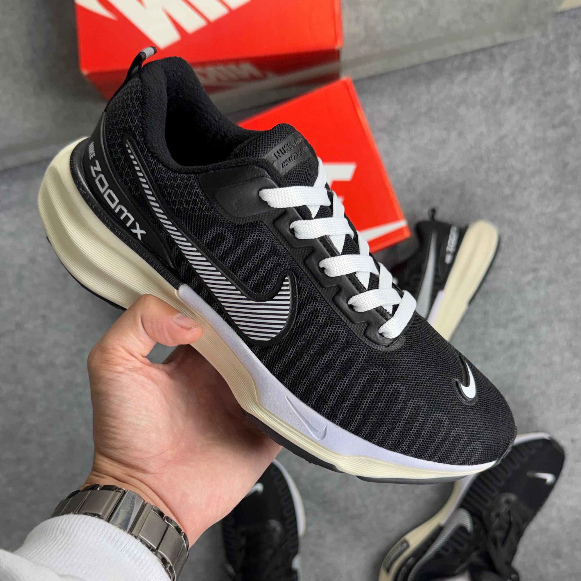 Tênis Nike ZoomX Invincible Run 3 Preto