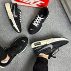 Tênis Nike ZoomX Invincible Run 3 Preto