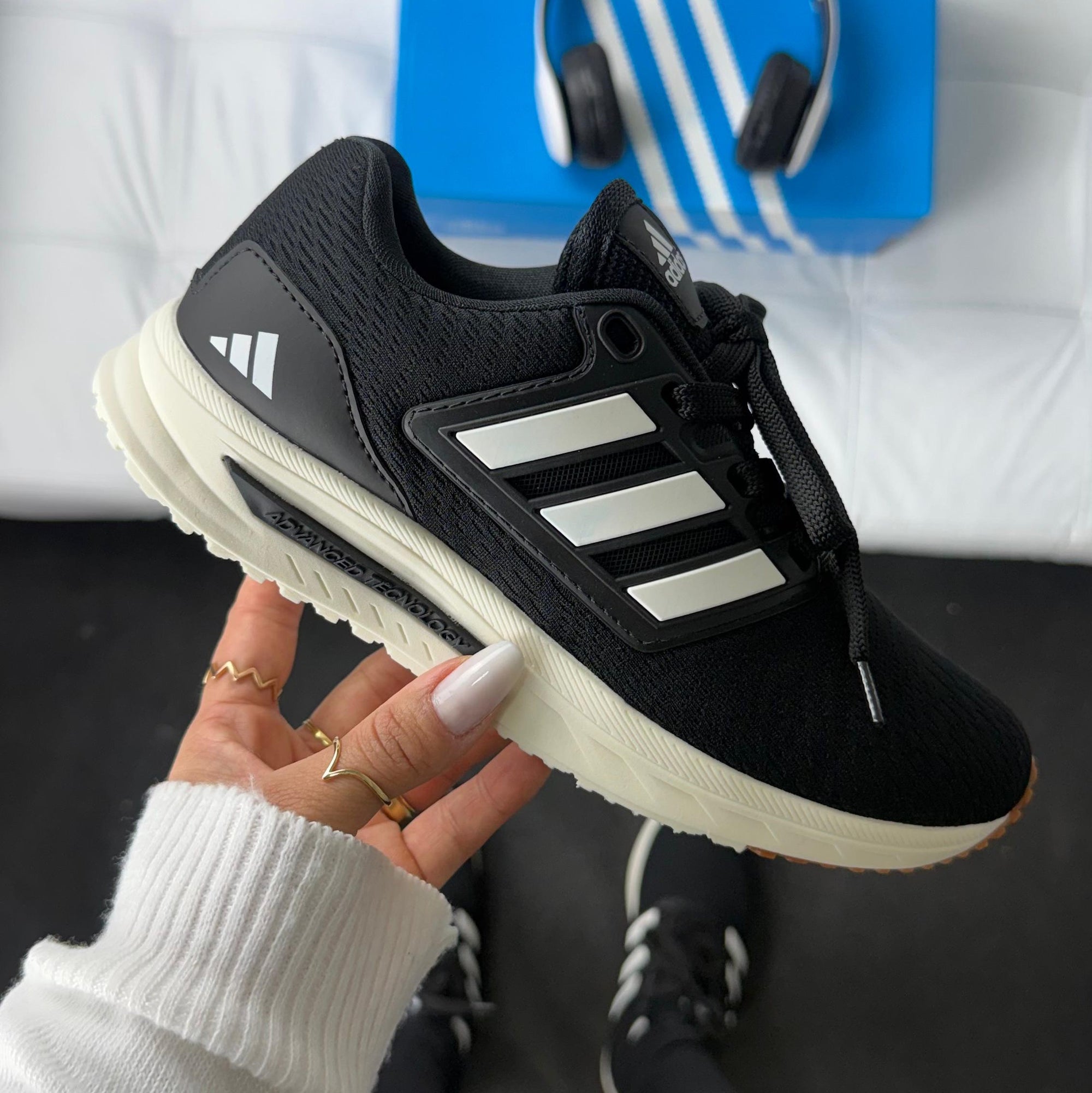 Adidas A-Boost Advanced Preto/Branco
