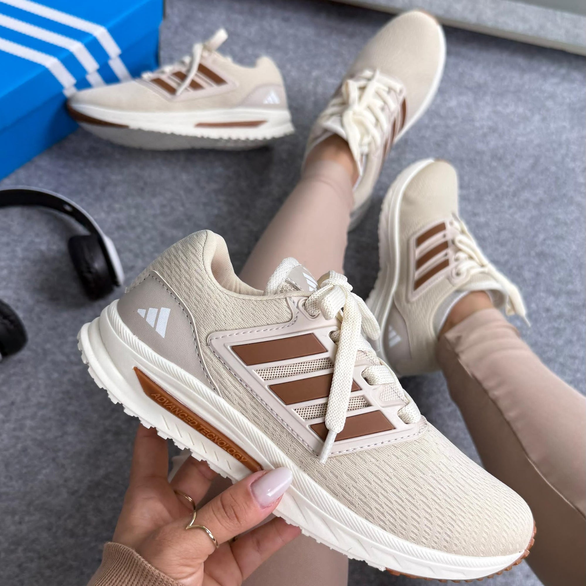 Adidas A-Boost Advanced Premium Bege Caramelo