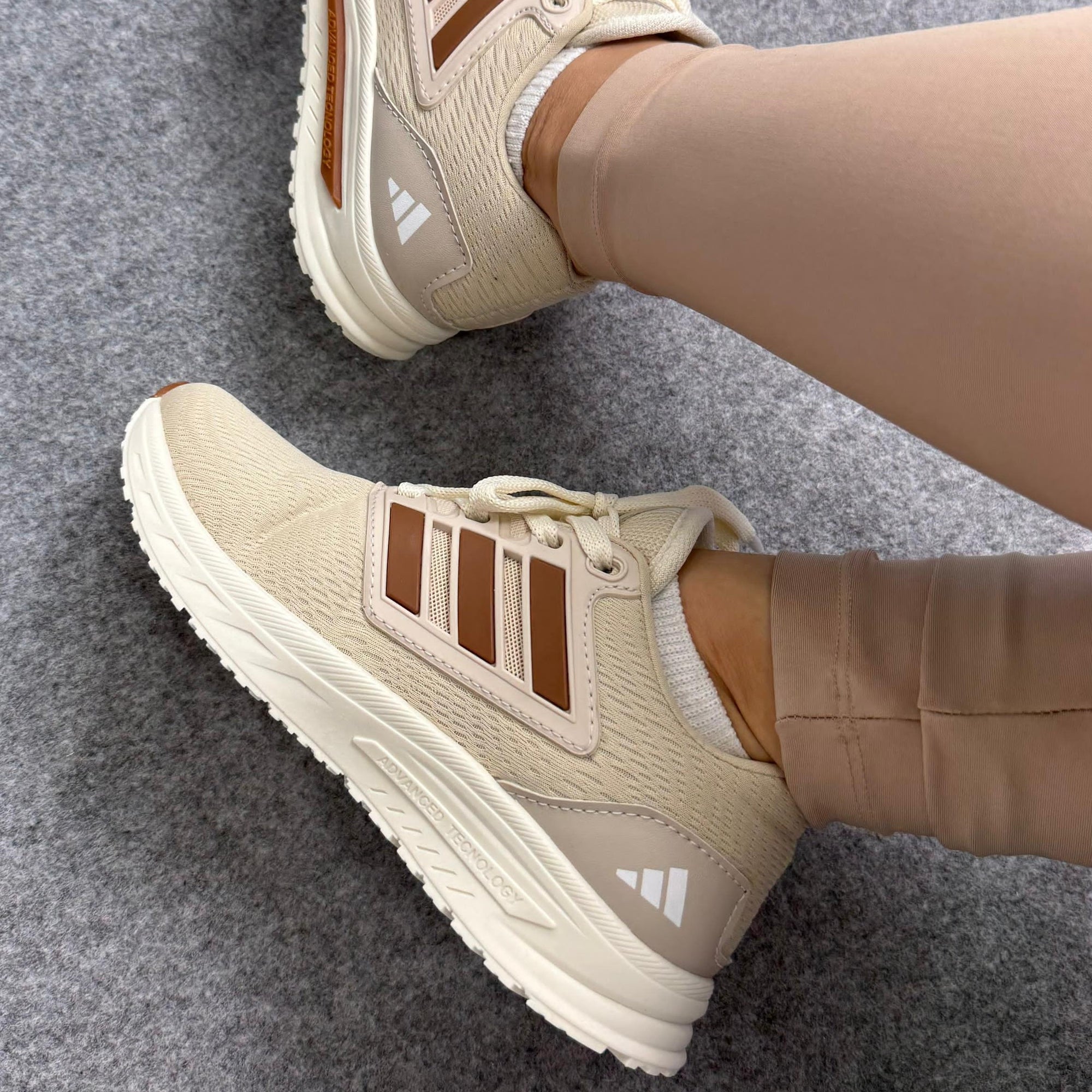 Adidas A-Boost Advanced Premium Bege Caramelo