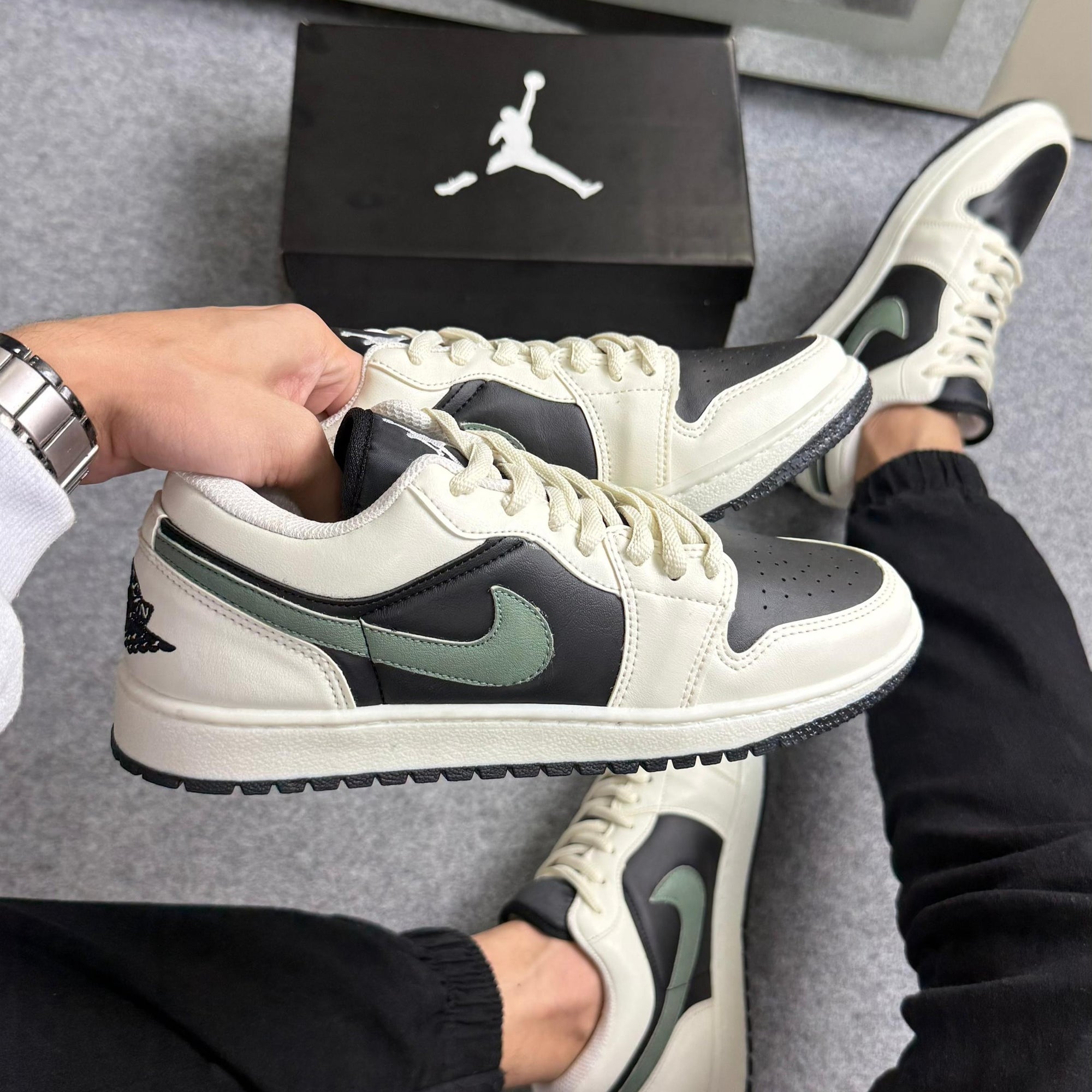 Tênis Nike Jordan Low Sail Sesame Black