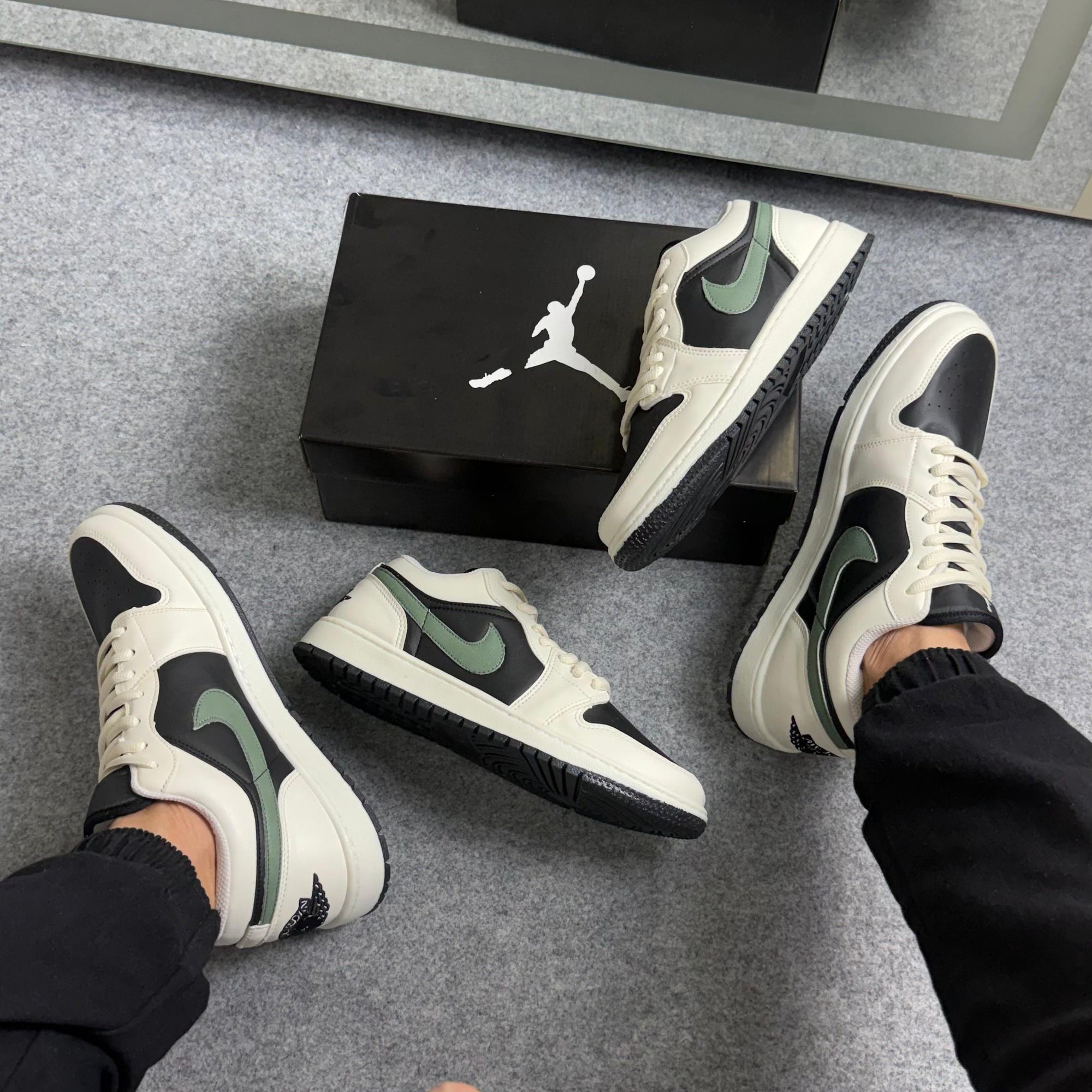 Tênis Nike Jordan Low Sail Sesame Black