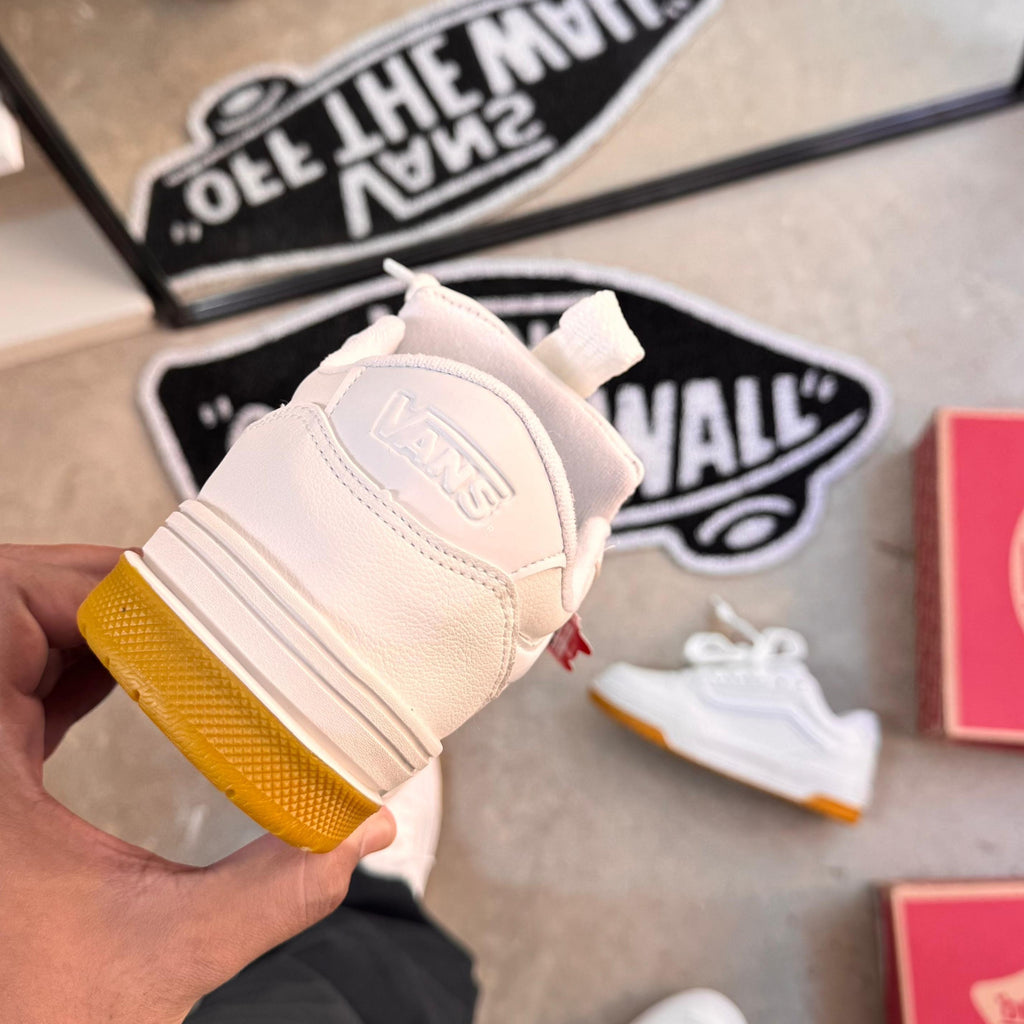 Tênis Vans Hylane Branco/Caramelo