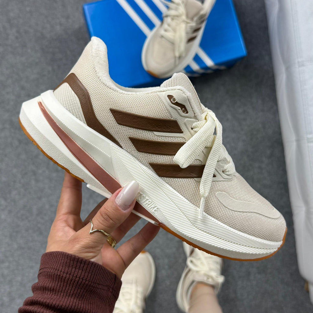 Tênis Adidas Supernova Off White Marrom