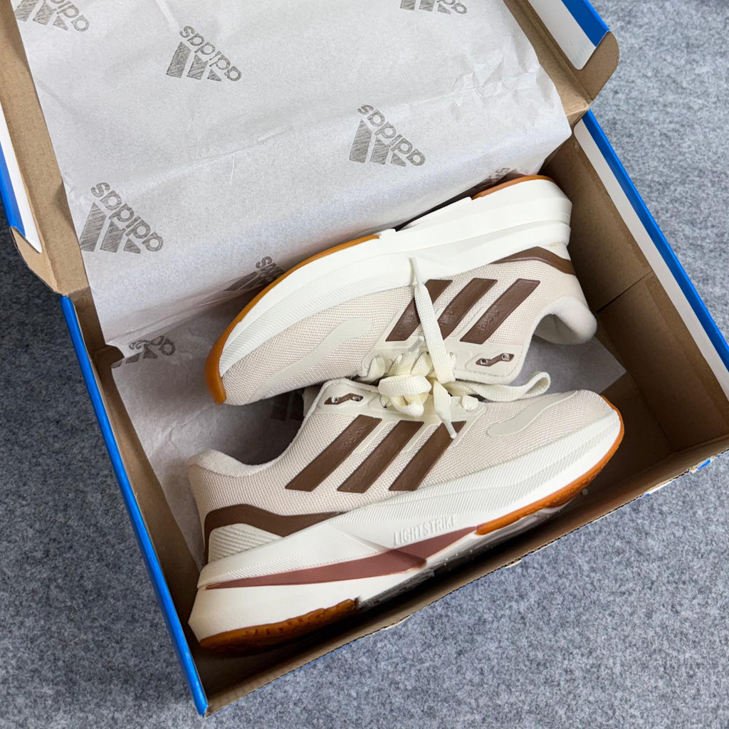 Tênis Adidas Supernova Off White Marrom