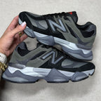 Tênis New Balance 9060