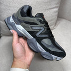 Tênis New Balance 9060