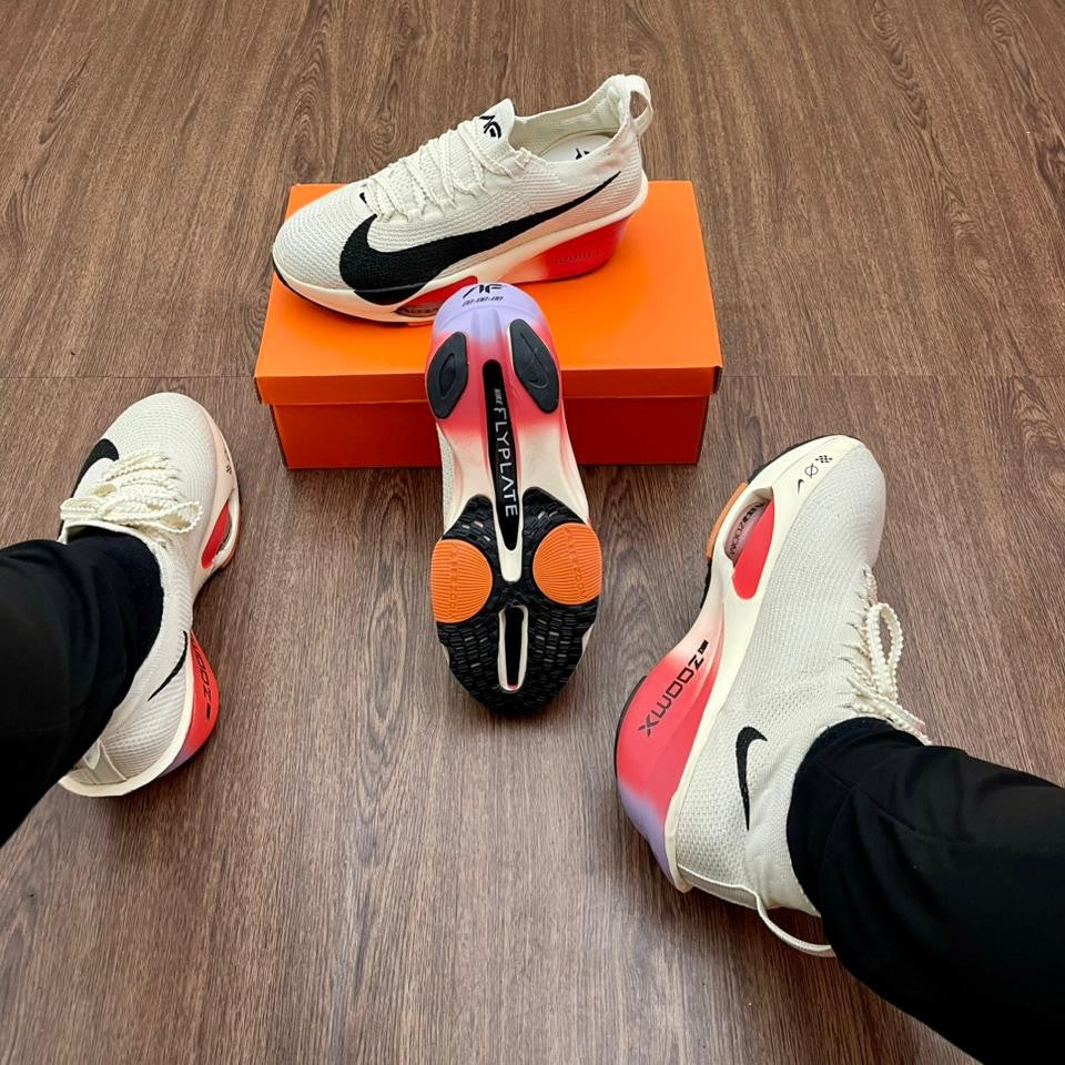 Tênis Nike Air Zoom Alphafly 3 – Off/Vermelho