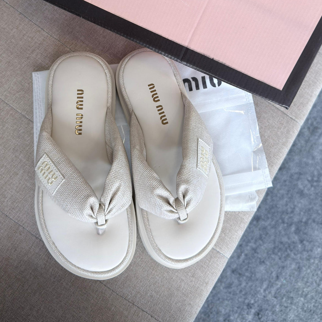 Sandália Miu Miu Plataforma Off White