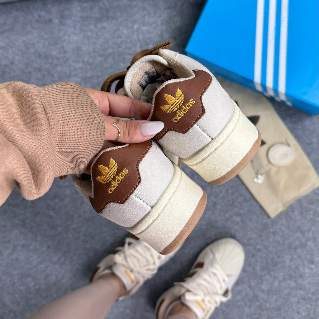 Tênis Adidas Superstar Plataforma Off Marrom