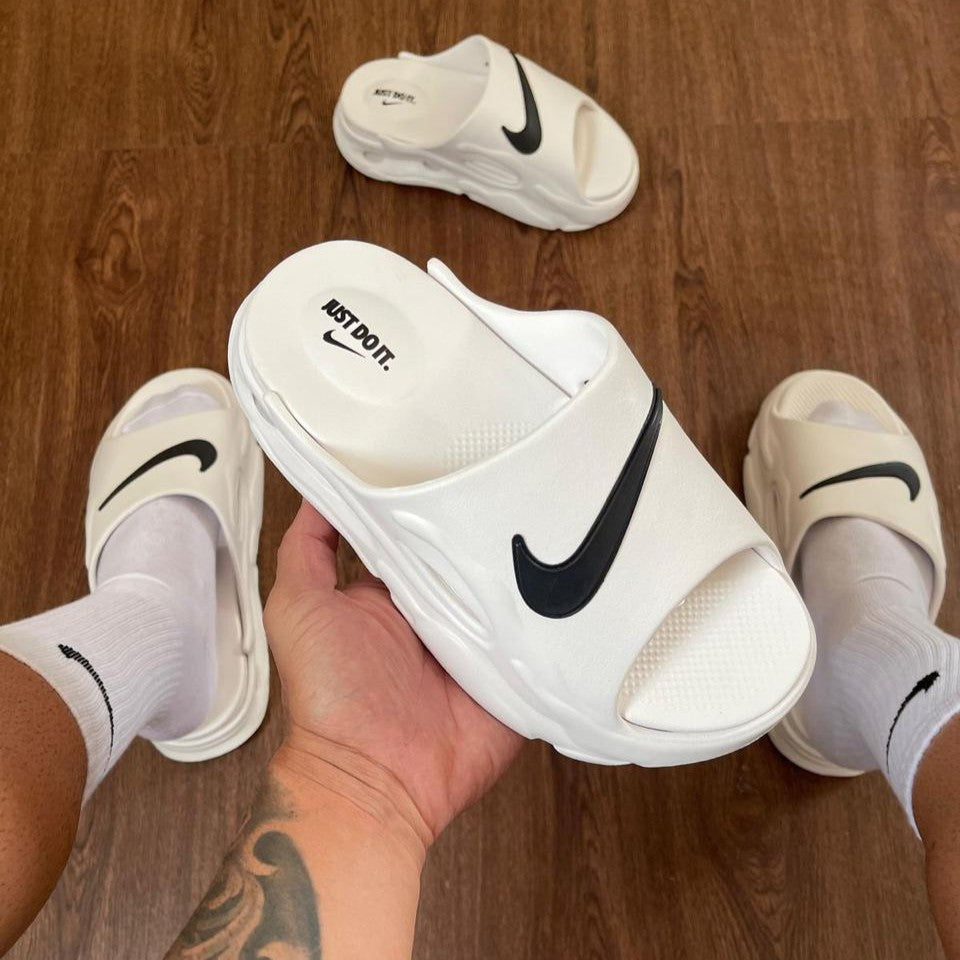 Chinelo Nike Slide Just Do It – Branco/Preto