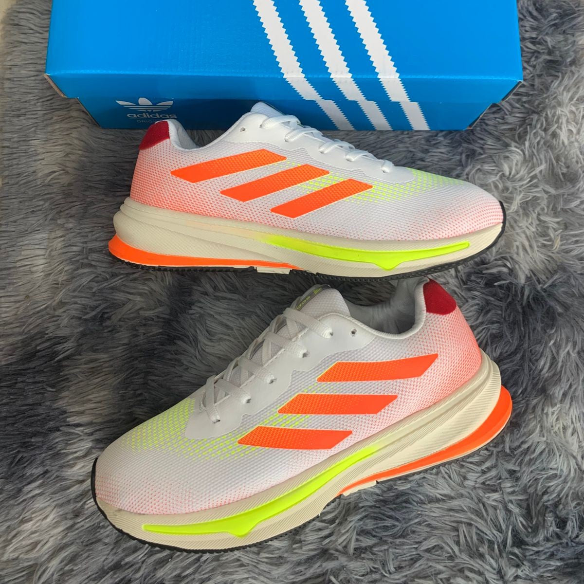 Tênis Adidas Supernova Branco/Laranja