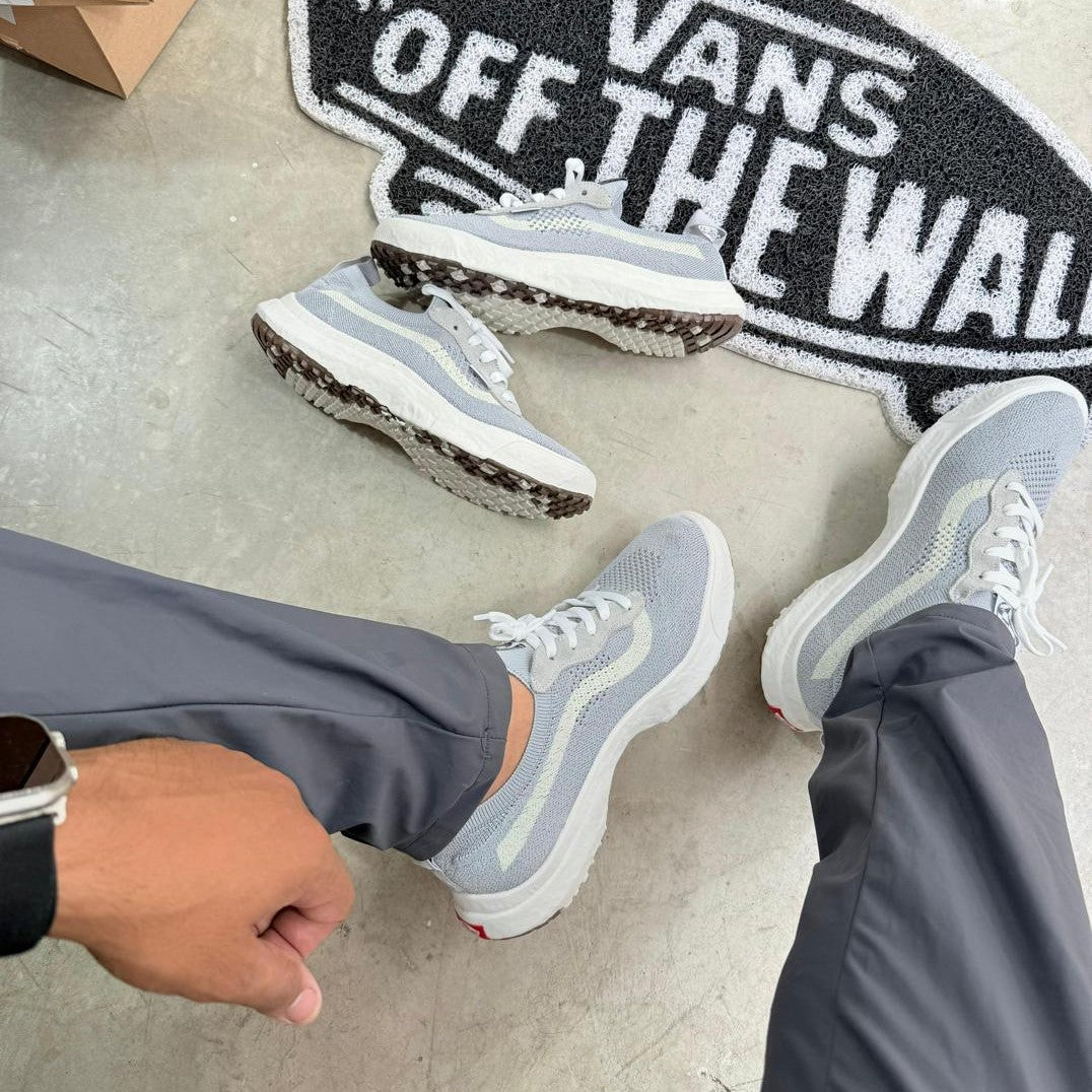 Tênis Vans VR3 Cinza Claro