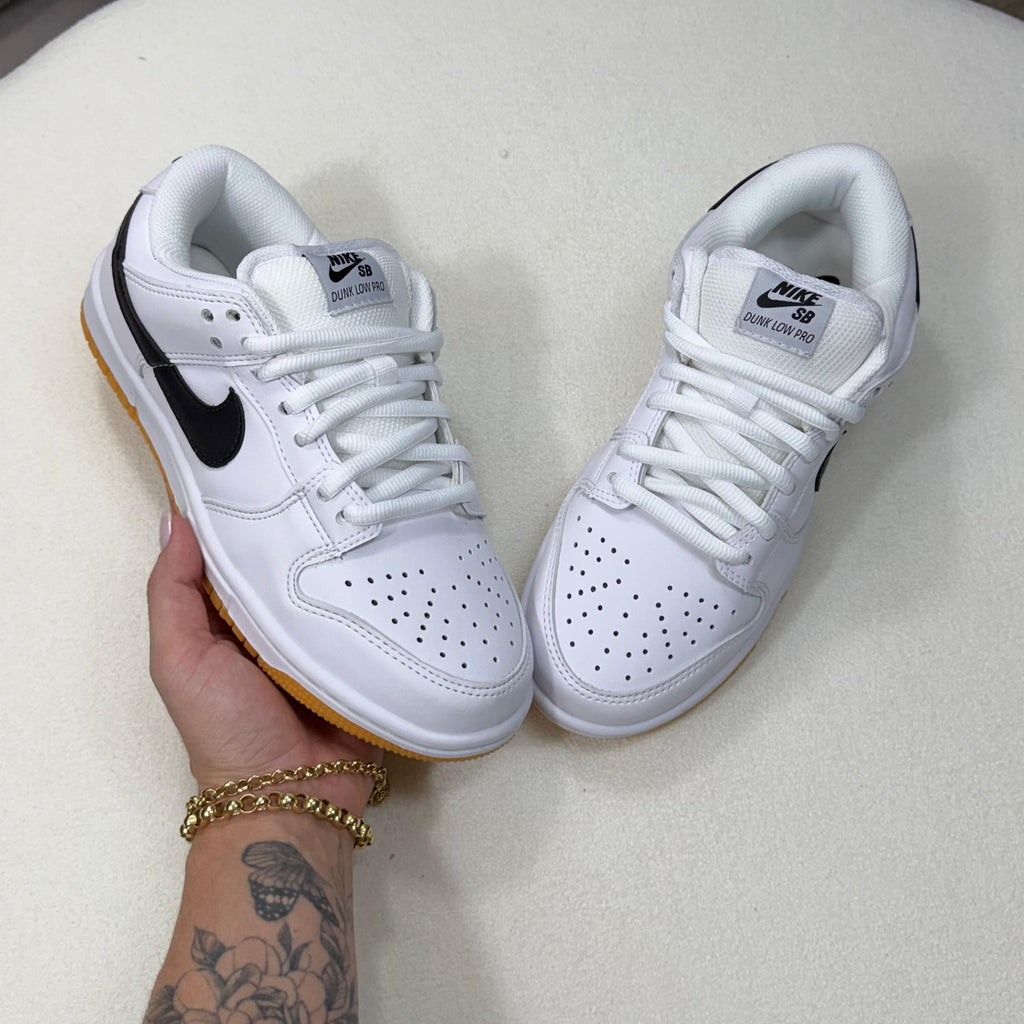 SB Dunk Low Prime – Branco 🤍👟 Unissex