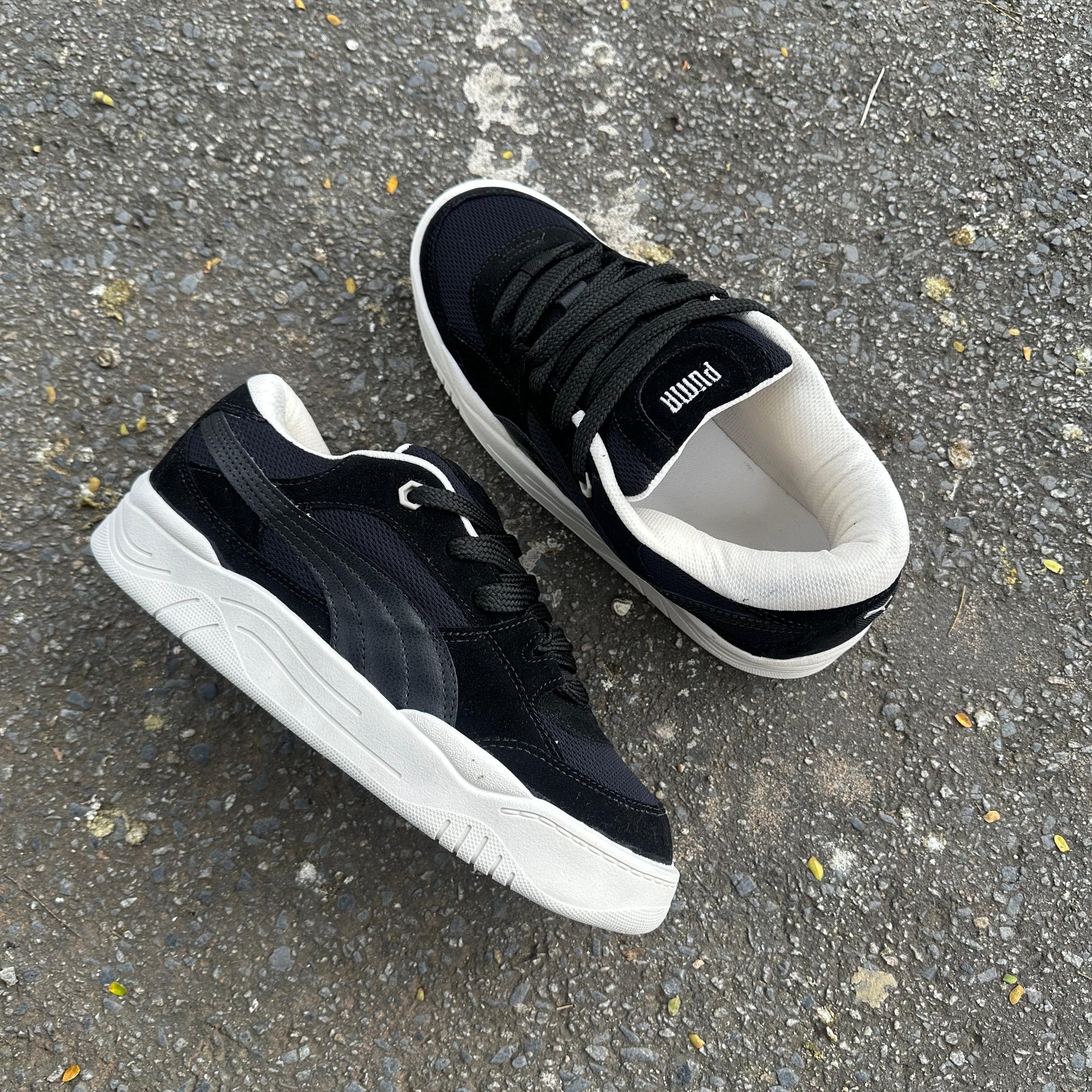 Tênis Puma 180 – Preto/Preto/Off