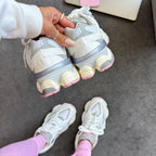 Tênis New Balance 9060 Prime – Branco/Cinza/Rosa