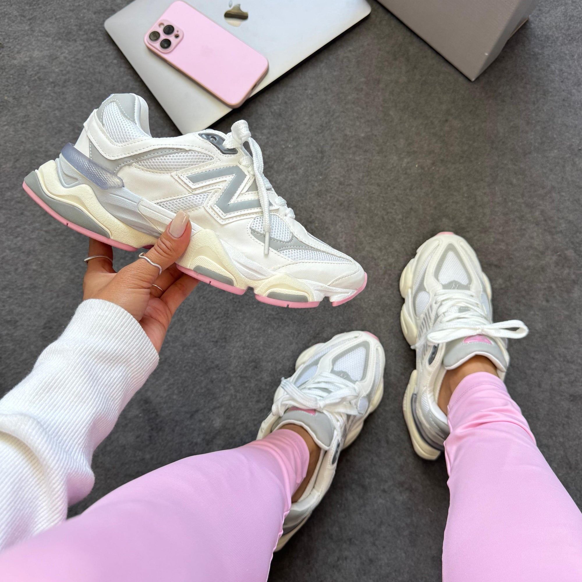 Tênis New Balance 9060 Prime – Branco/Cinza/Rosa