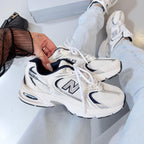 New Balance 530 Retrô – Branco/Marinho
