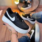 Tênis Nike Air Force 1 Sage Low Preto/Branco