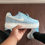 Tênis Nike Air Force 1 Sage Low Azul Claro