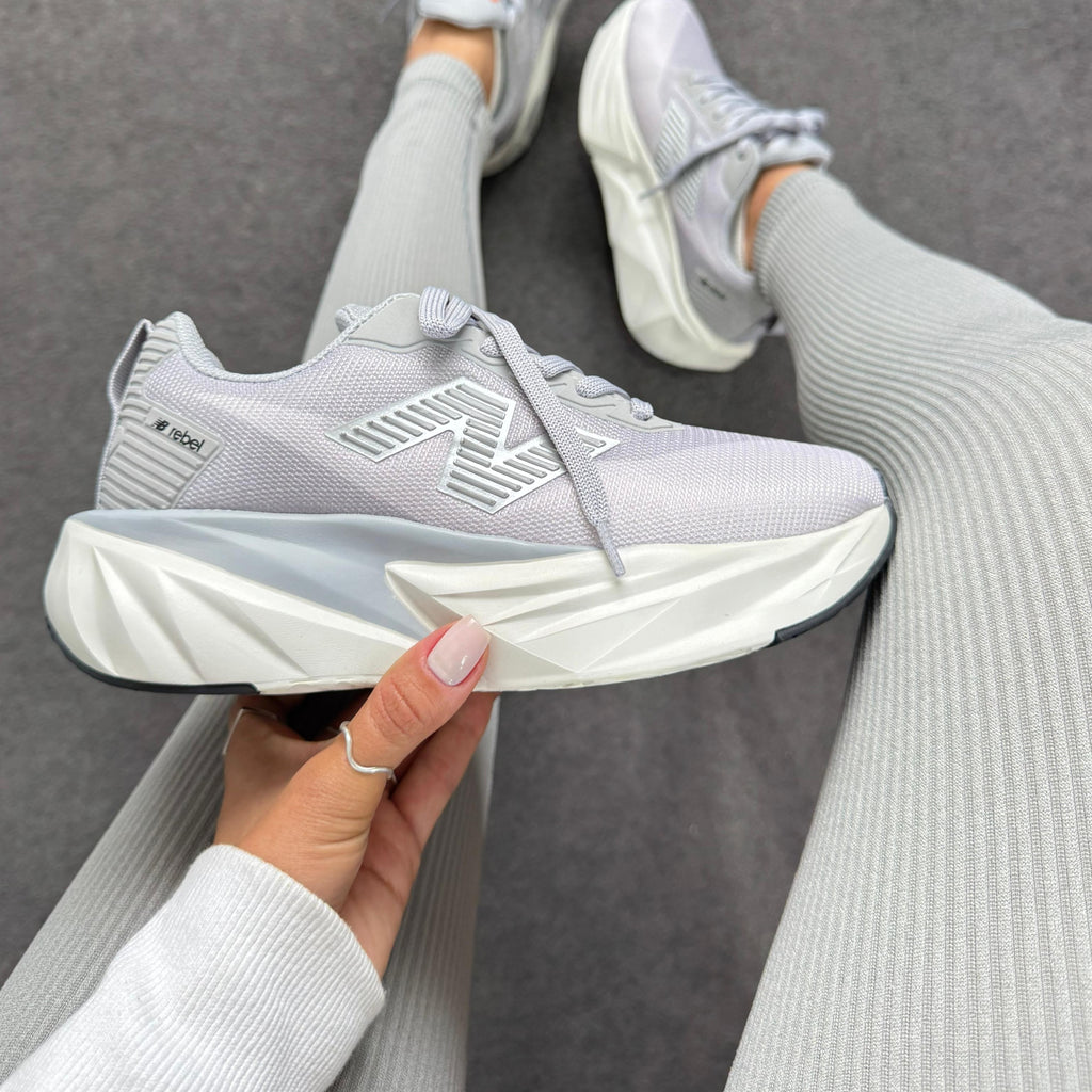 Tênis New Balance FuelCell Rebel Prime – Cinza